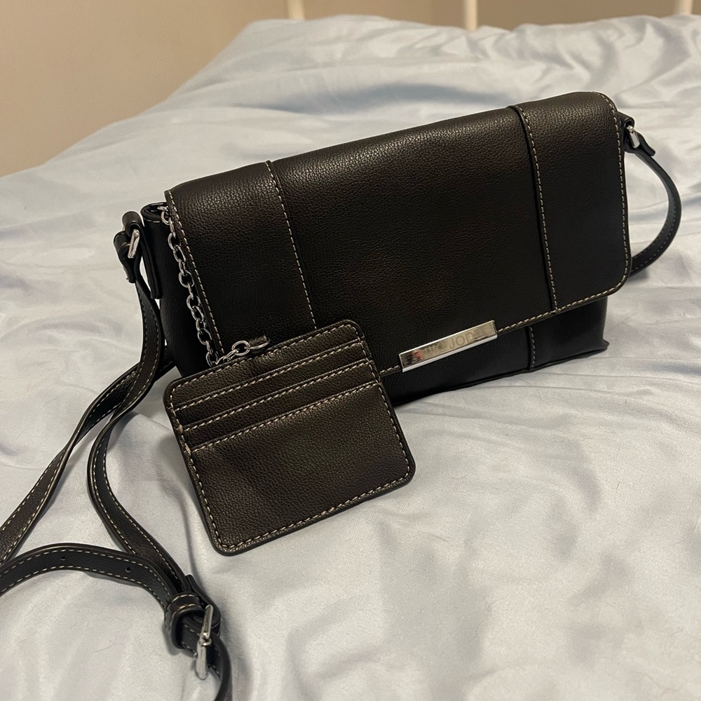 Niki Jodi Black Leather Crossbody Bag with Card Holder
